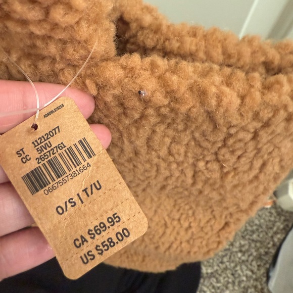 PINK Victoria's Secret Sherpa Tote Bag - Picture 2 of 4